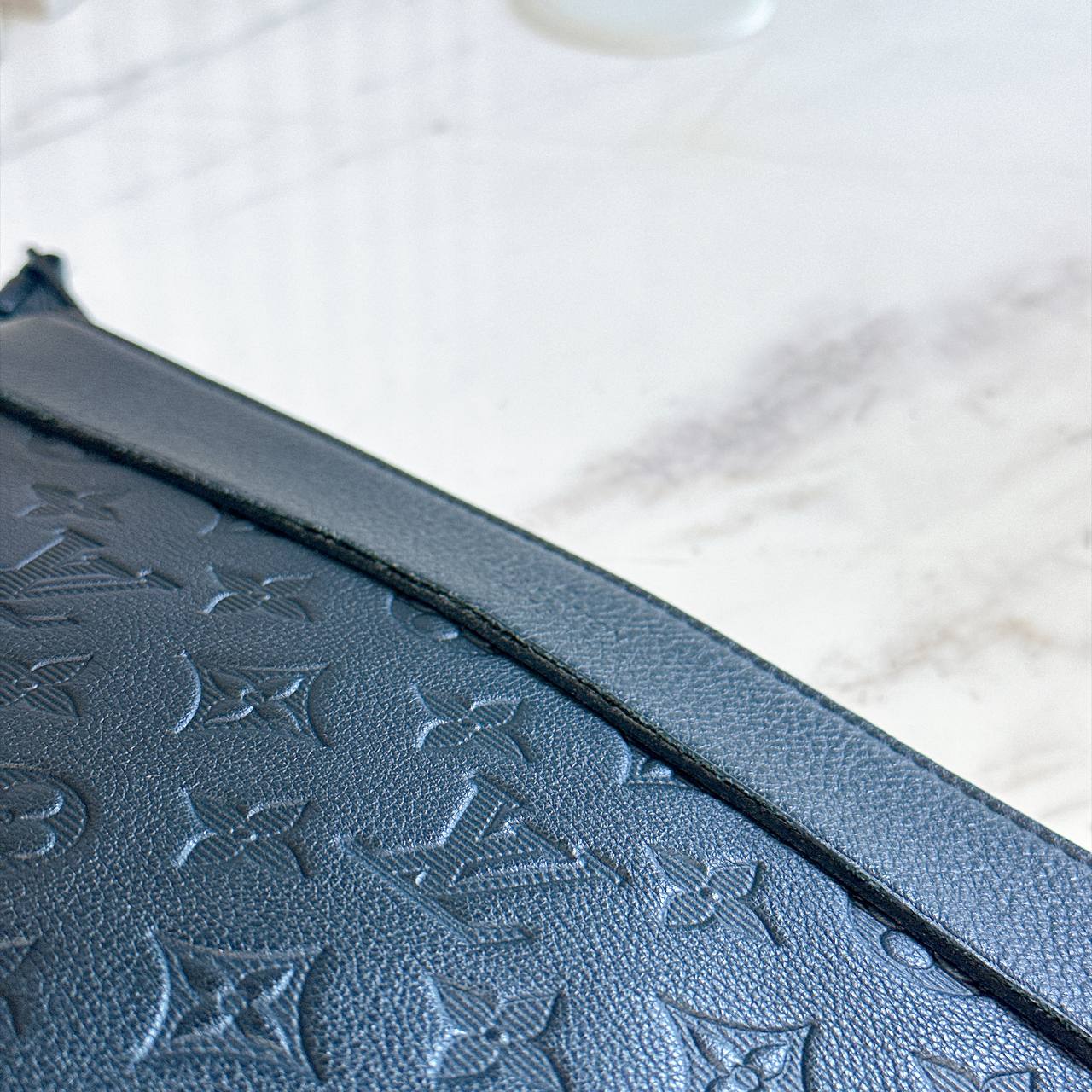 LV Pochette Voyage Souple