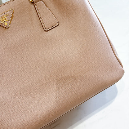 Prada Saffiano Gallieria Pink in Medium