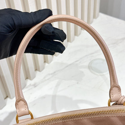 Prada Saffiano Gallieria Pink in Medium