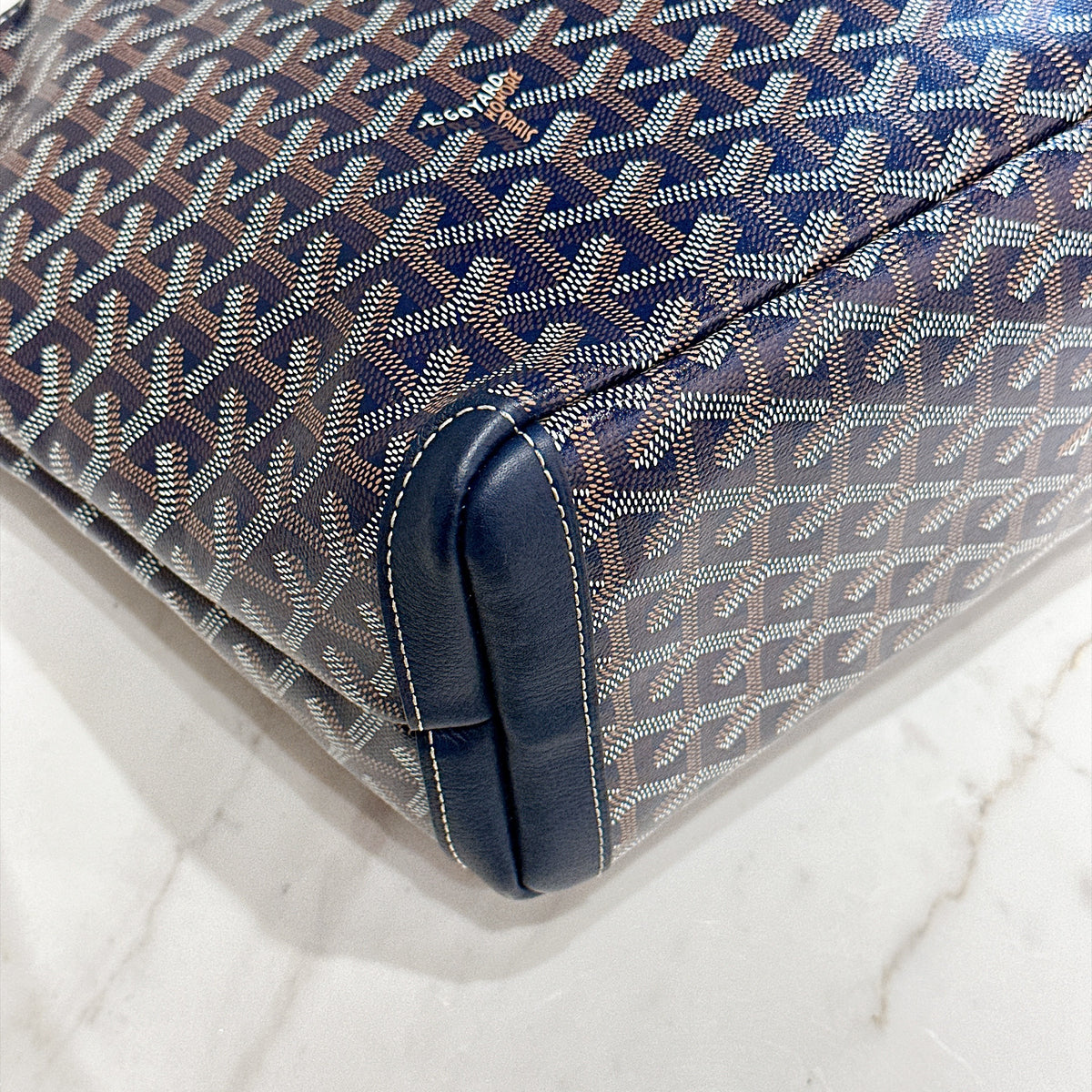 Goyard Artois MM in Blue
