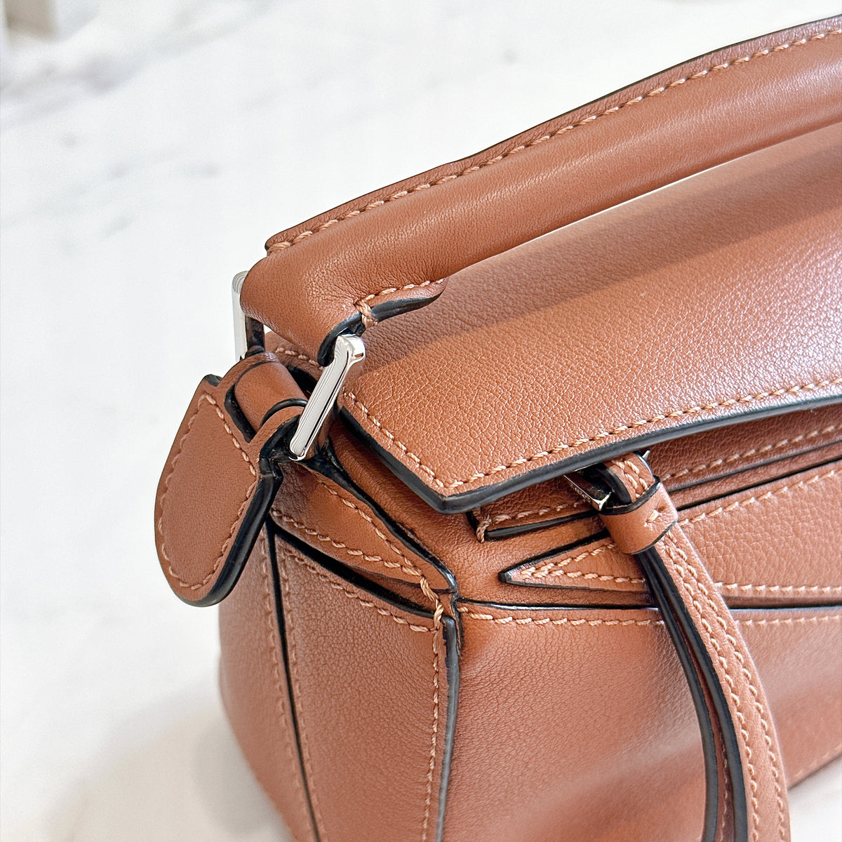 Loewe Puzzle Mini in Tan