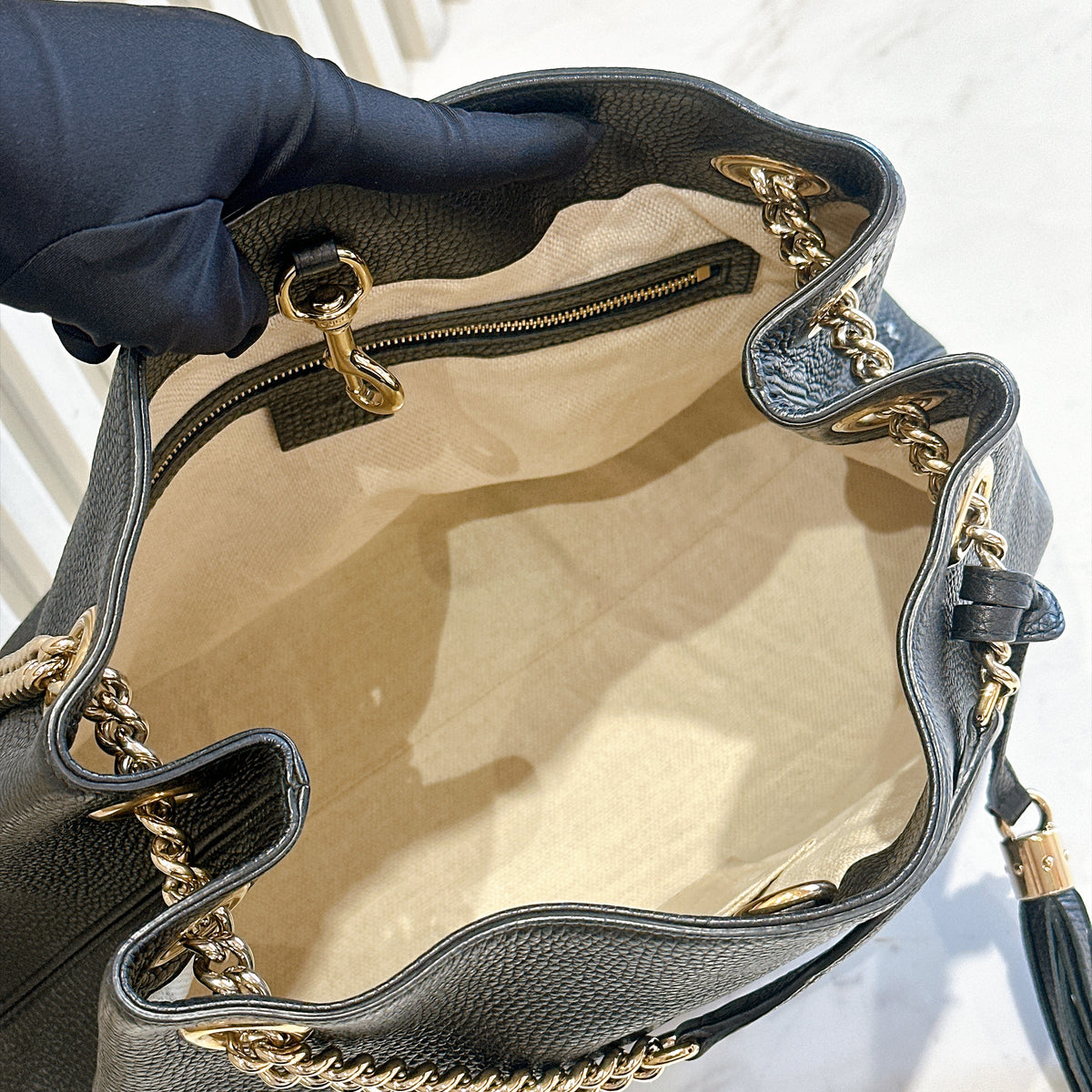 Gucci Soho Chain Shoulder Bag in Black