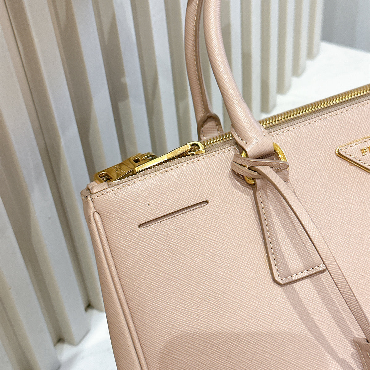 Prada Saffiano Gallieria Pink in Medium