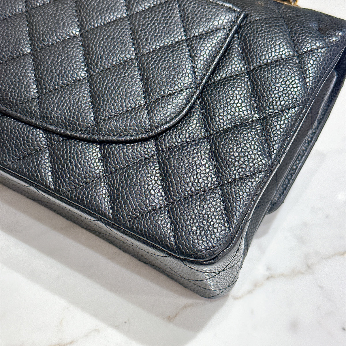 Chanel Classic Flap Medium in Black GHW