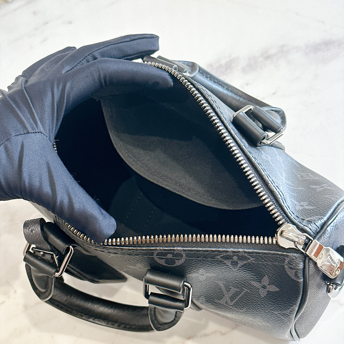 LV Keepall 25 in Monogram Eclipse