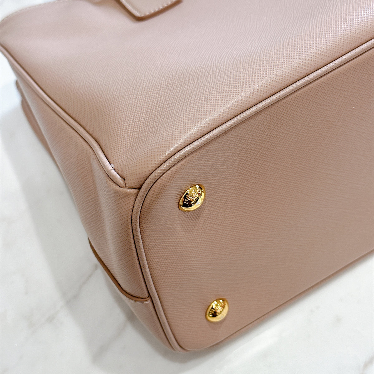 Prada Saffiano Gallieria Pink in Medium