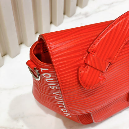 LV Monceau Distorted Epi XL in Red
