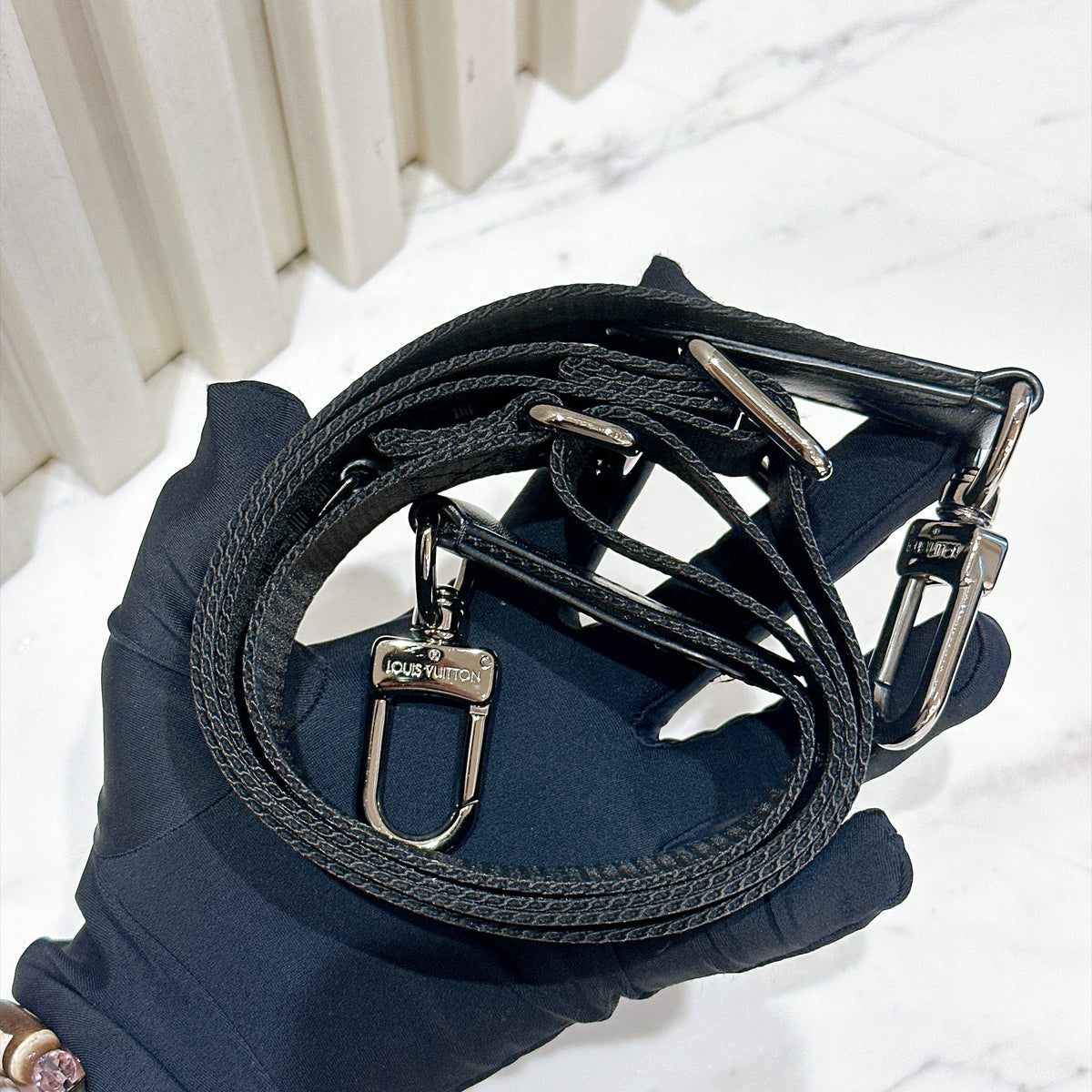 LV Keepall 25 in Monogram Eclipse