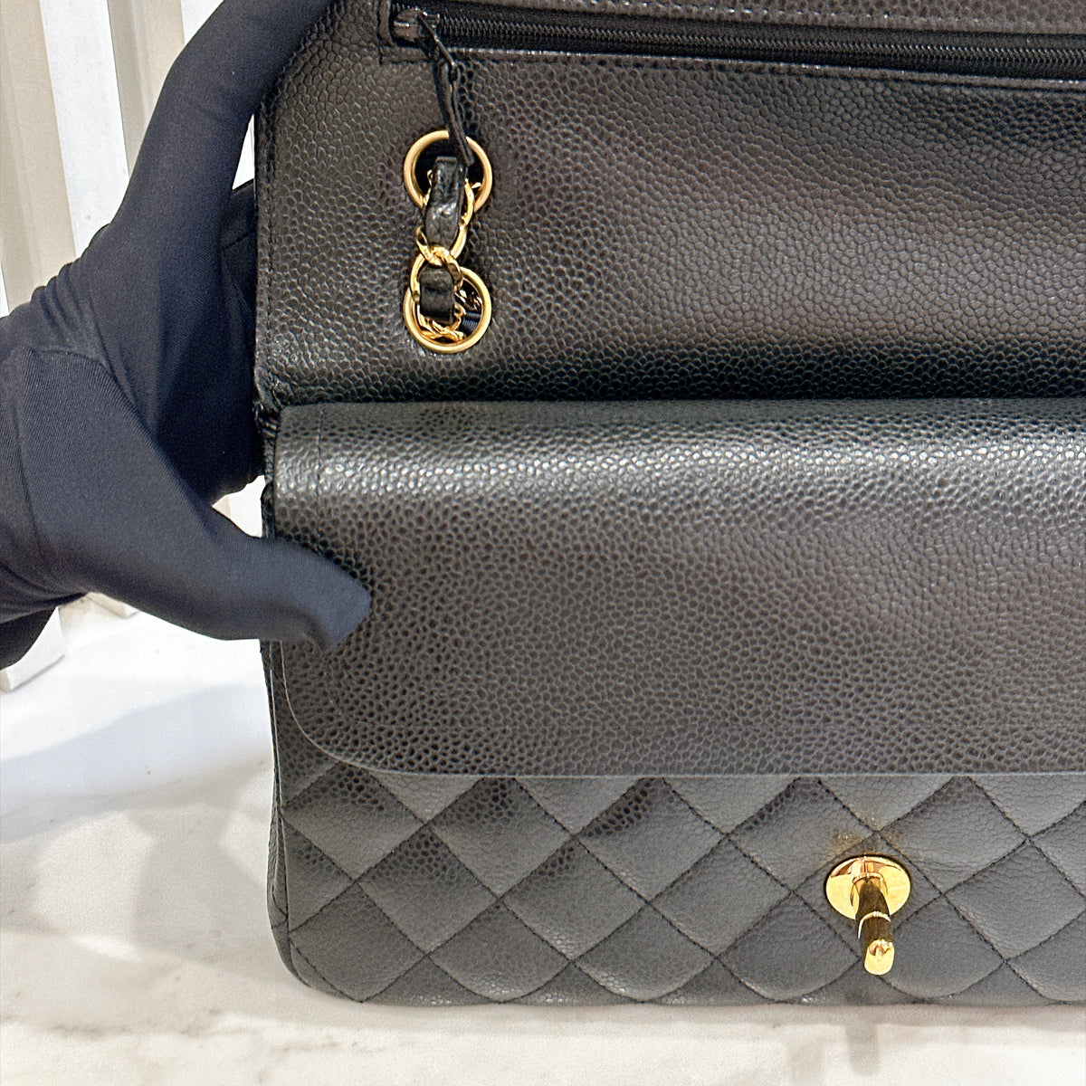 Chanel Classic Flap Medium in Black GHW