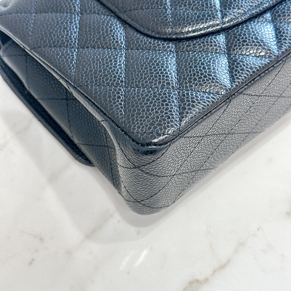 Chanel Classic Flap Medium in Black GHW