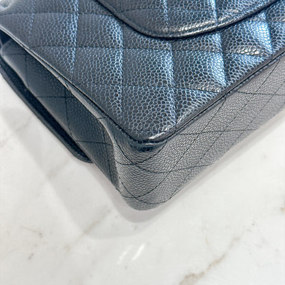 Chanel Classic Flap Medium in Black GHW
