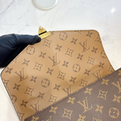 LV Monogram Reverse Pochette Metis