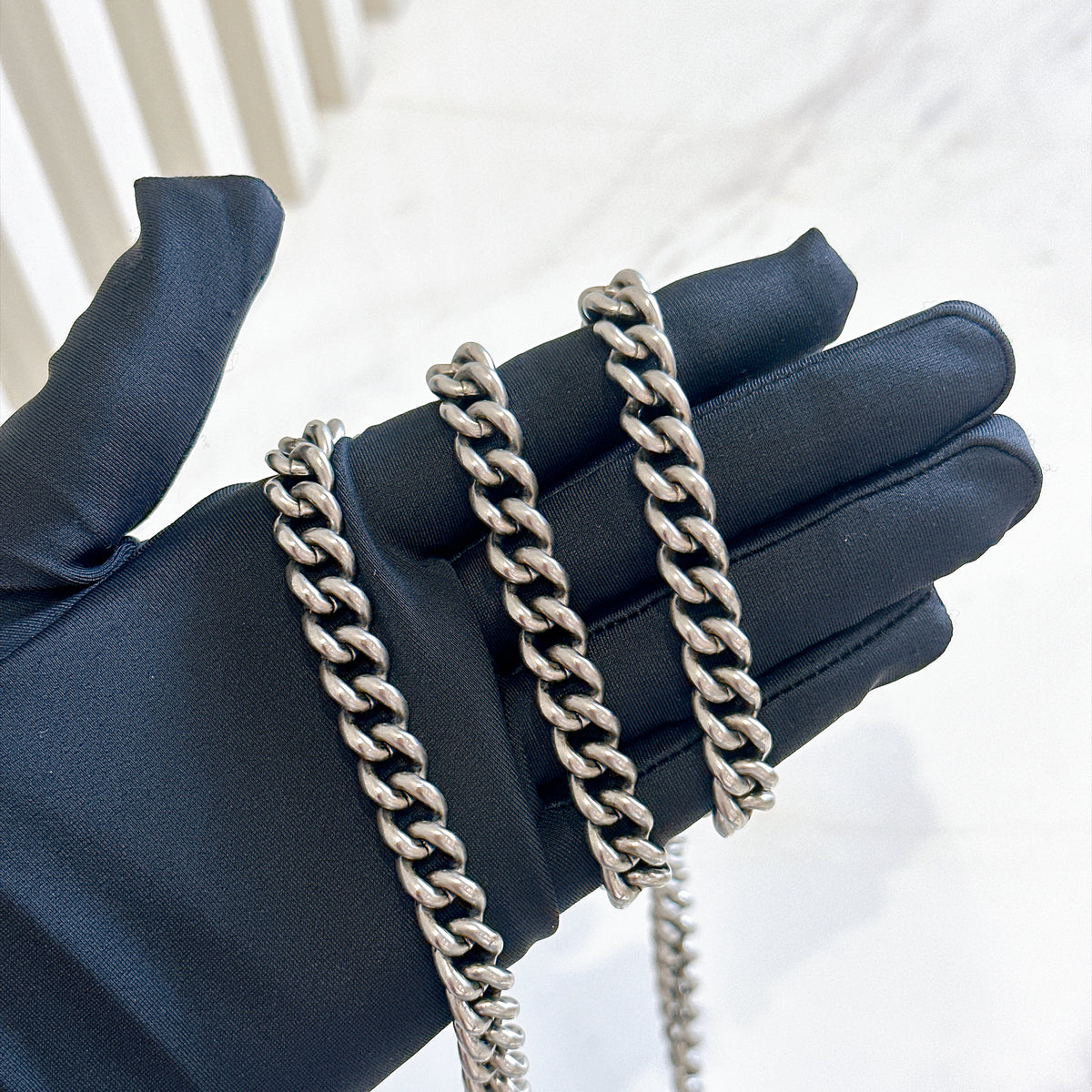 Gucci Dionysus GG Supreme Wallet On Chain in Navy Blue