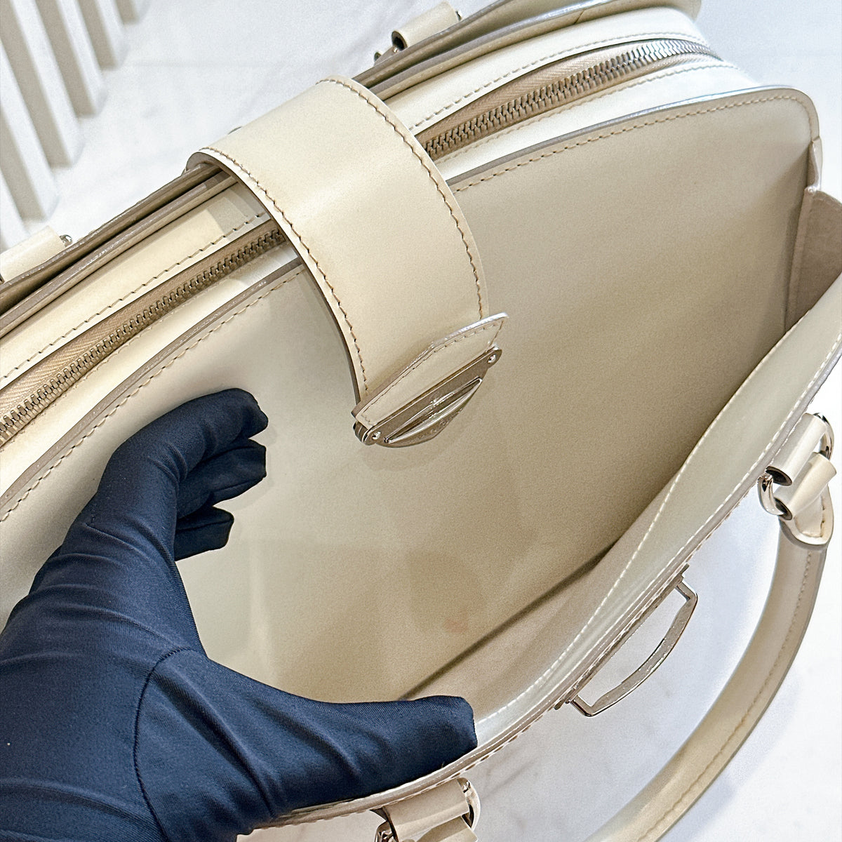 LV Pont Neuf Ivory GM