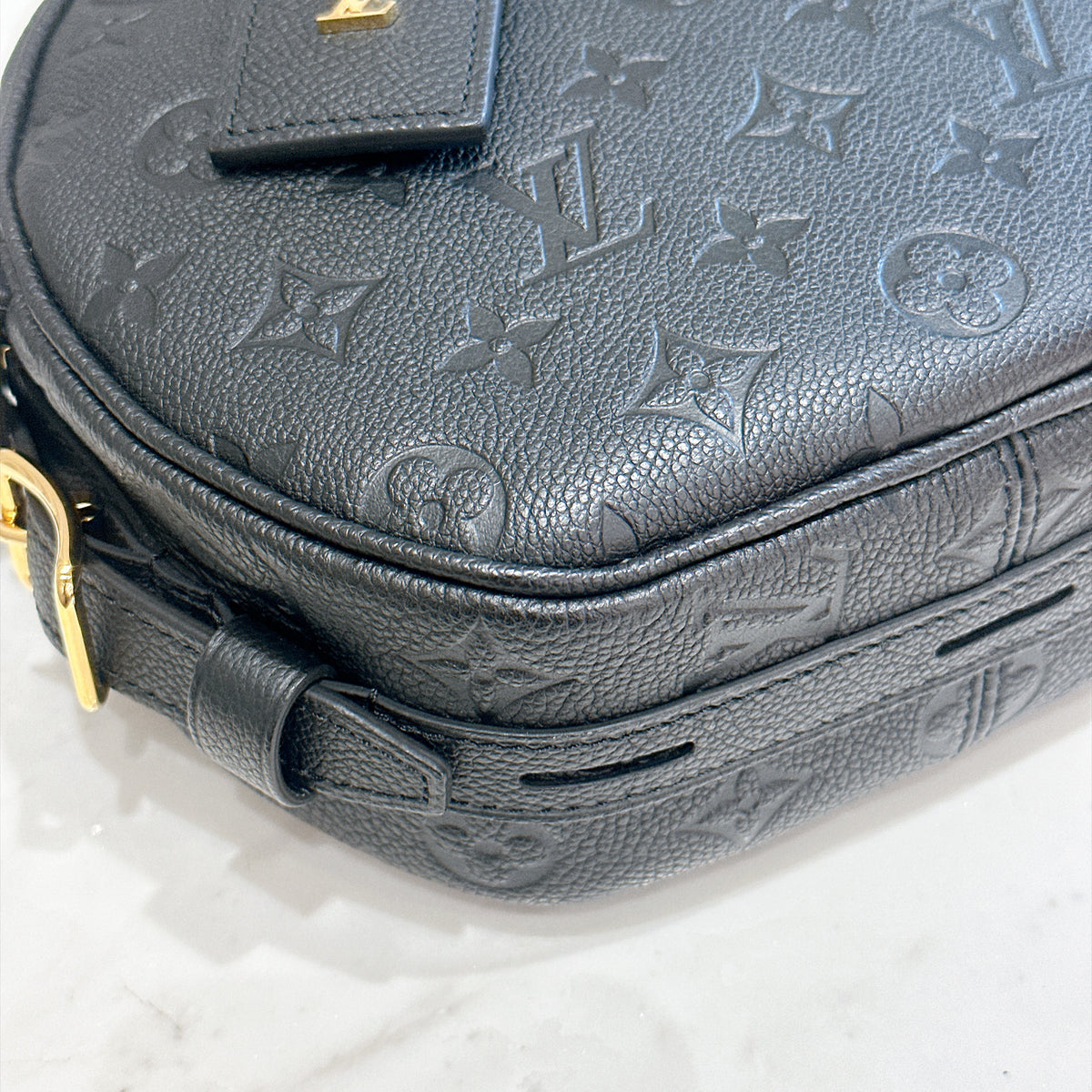 LV Boite Chapeau Souple MM in Black Empreinte