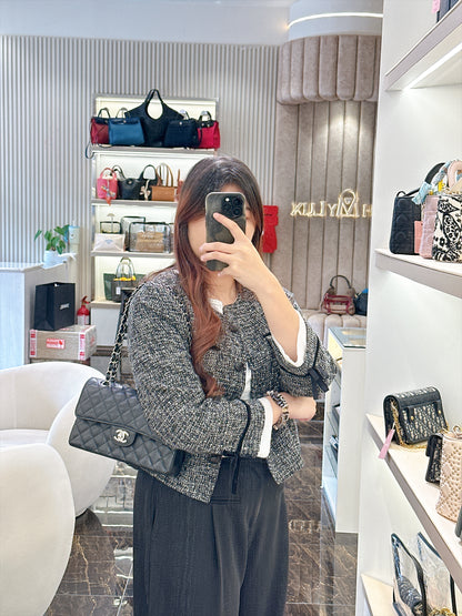 Chanel Classic Flap Small in Black Caviar SHW