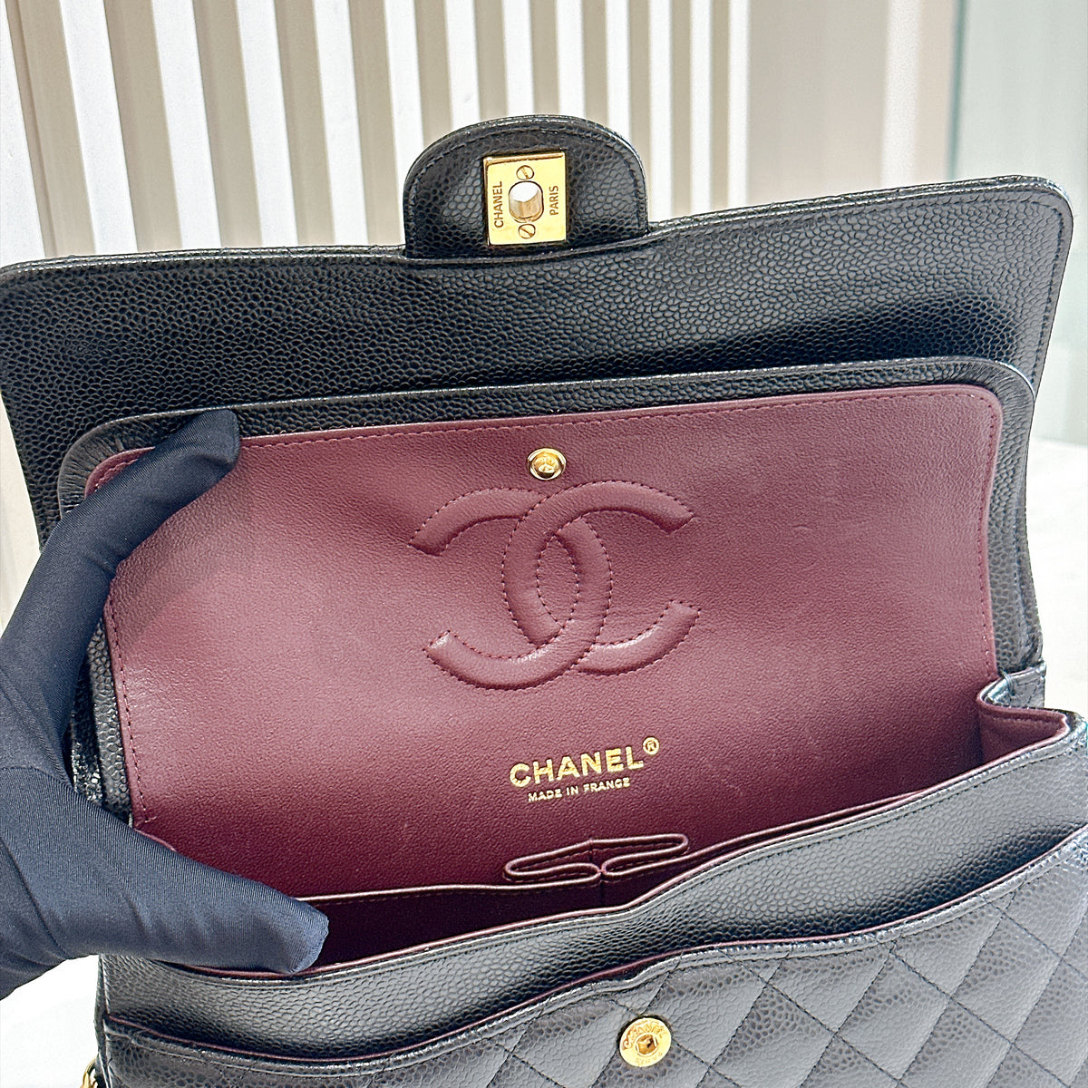 Chanel Classic Flap Medium in Black GHW
