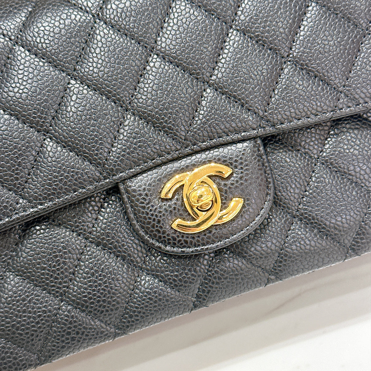 Chanel Classic Flap Medium in Black GHW