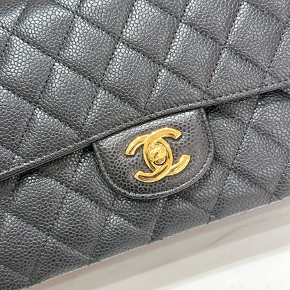 Chanel Classic Flap Medium in Black GHW