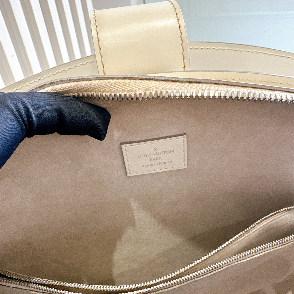 LV Pont Neuf Ivory GM