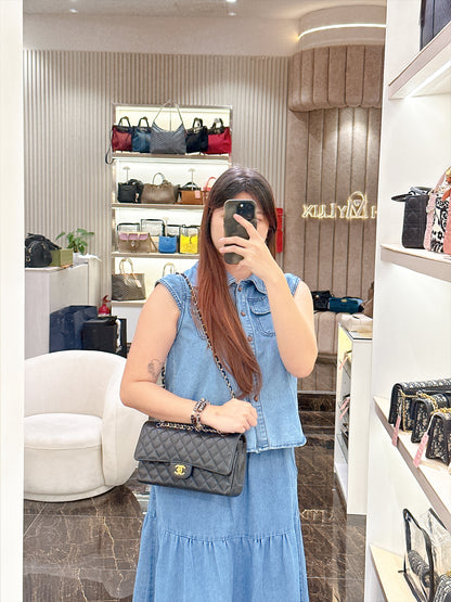 Chanel Classic Flap Medium in Black GHW