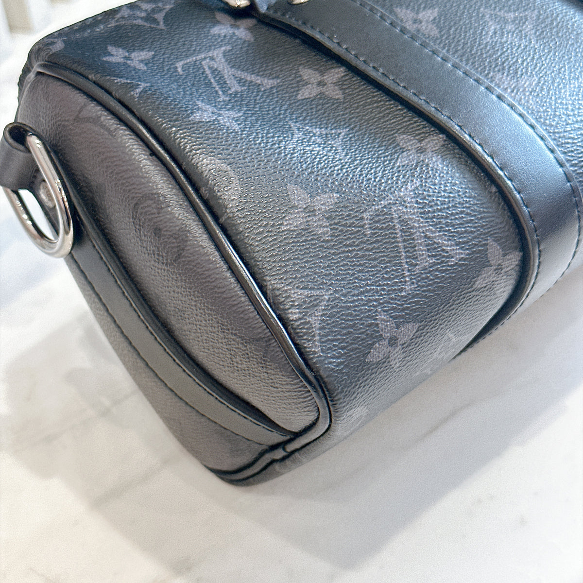 LV Keepall 25 in Monogram Eclipse