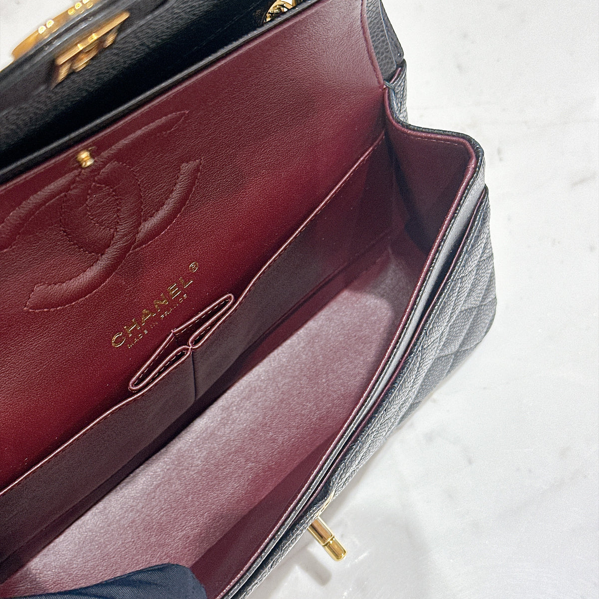 Chanel Classic Flap Medium in Black GHW