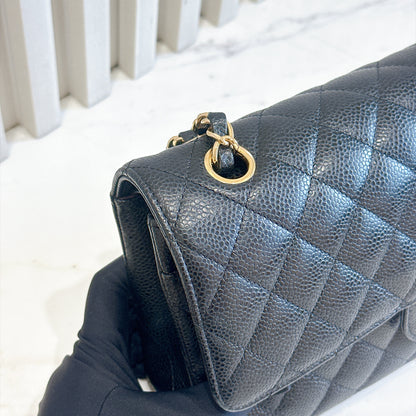 Chanel Classic Flap Medium in Black GHW
