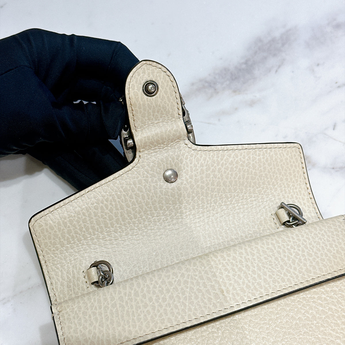 Gucci Dionysus Supermini in White
