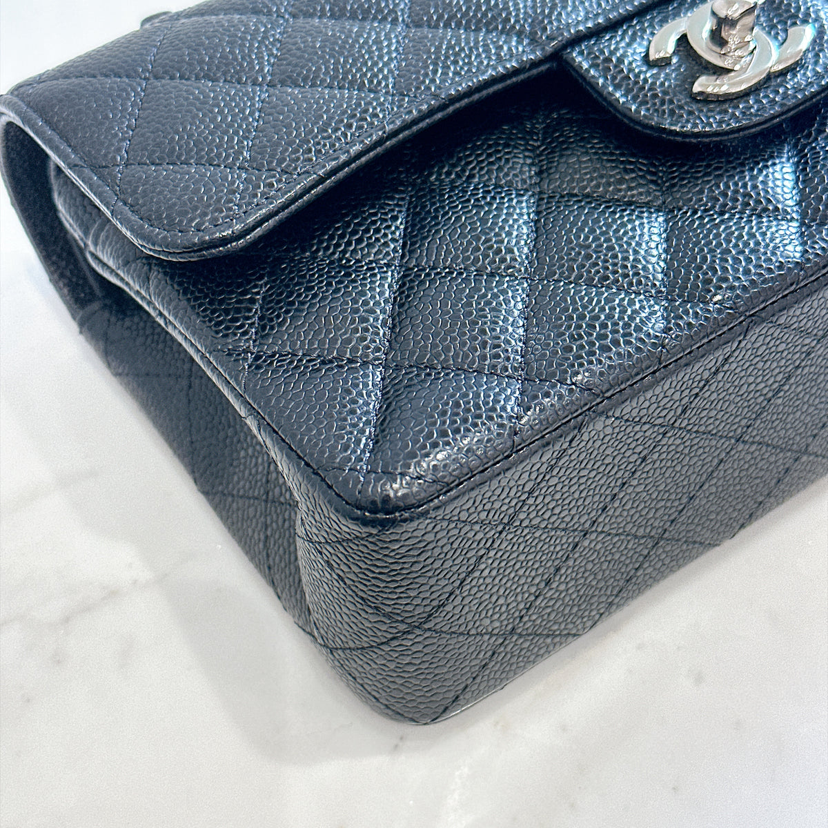 Chanel Classic Flap Small in Black Caviar SHW