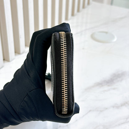 Gucci Soho Long Wallet in Black