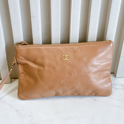 Chanel 22 Small in Caramel Calfskin