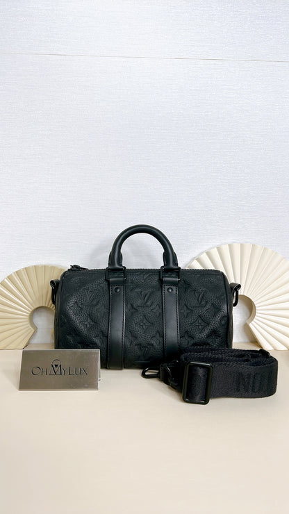 LV Keepall 25 in Black Taurillon