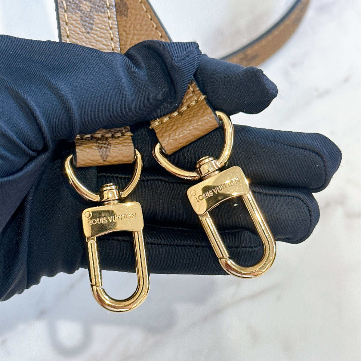 LV Monogram Reverse Pochette Metis