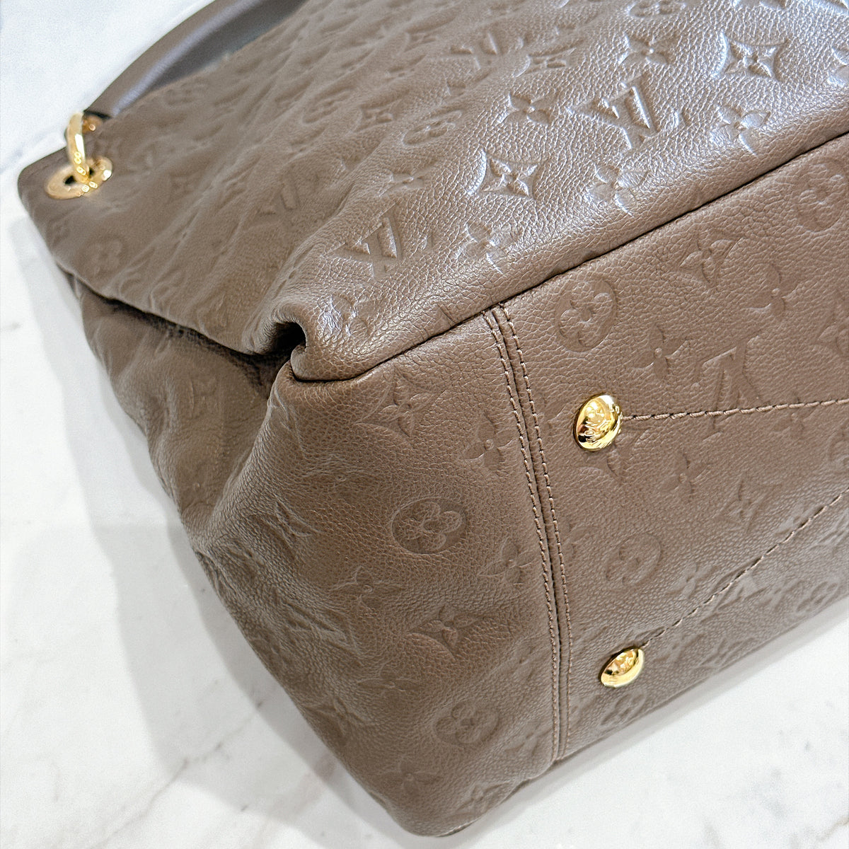 LV Artsy MM Monogram Empreinte Leather in Terre