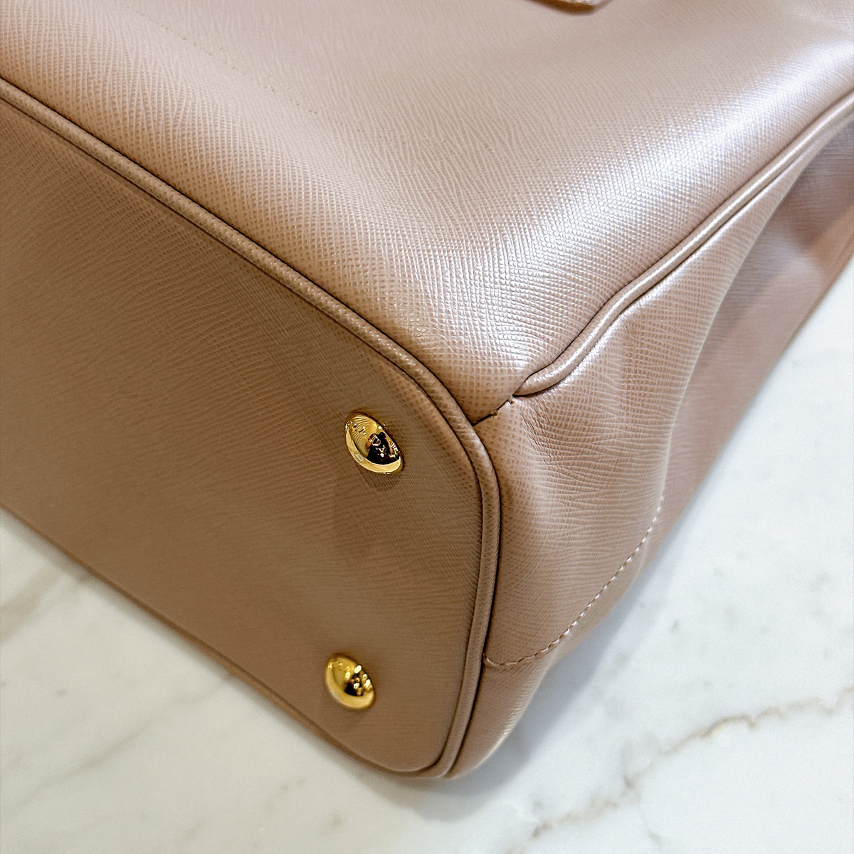 Prada Saffiano Gallieria Pink in Medium