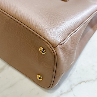 Prada Saffiano Gallieria Pink in Medium