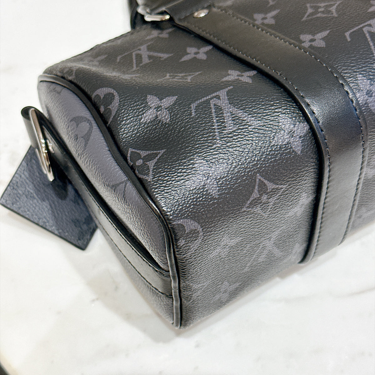 LV Keepall 25 in Monogram Eclipse