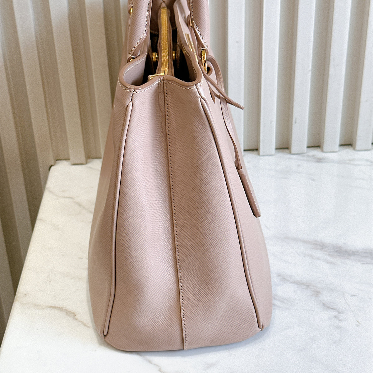 Prada Saffiano Gallieria Pink in Medium