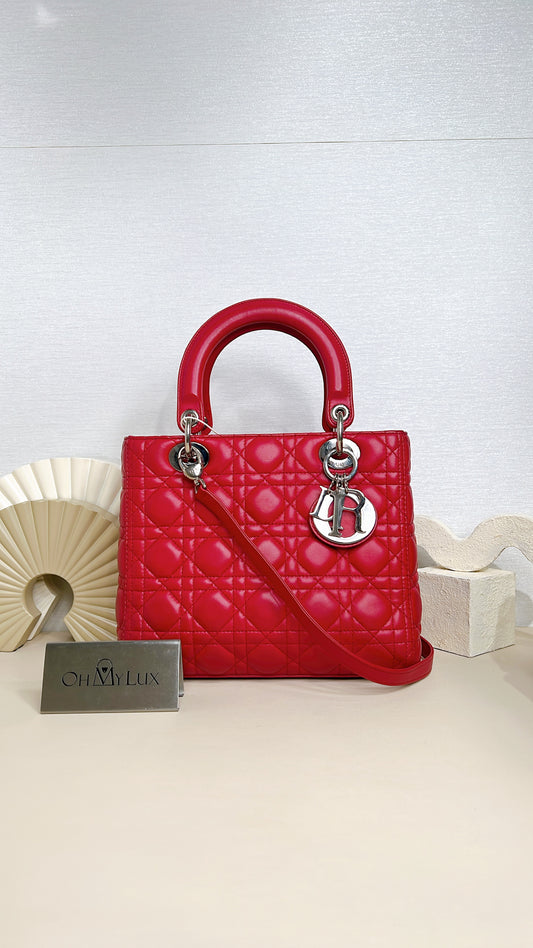 Lady Dior Medium In Red