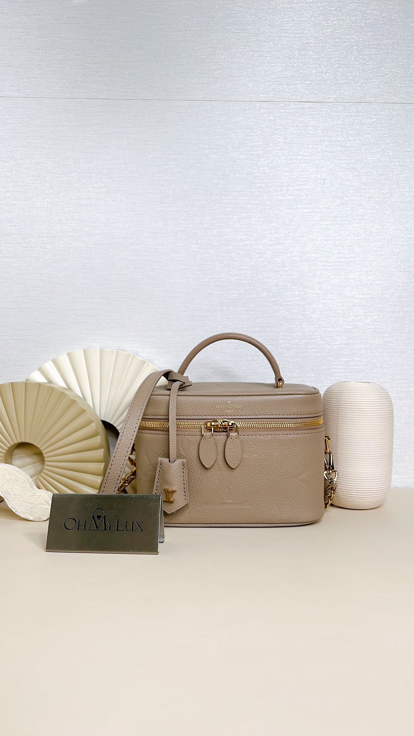 LV Empreinte Monogram Vanity PM Tourterelle