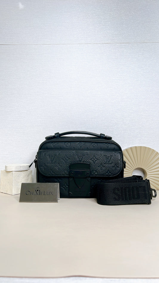 LV S Lock Messenger in Taurillon