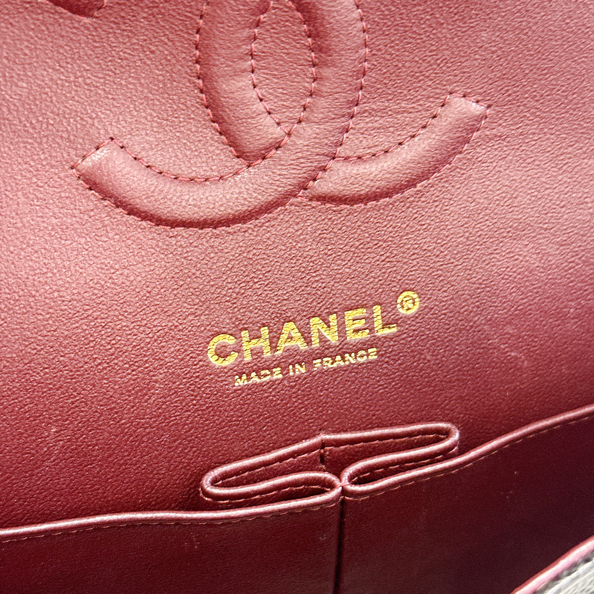Chanel Classic Flap Medium in Black GHW