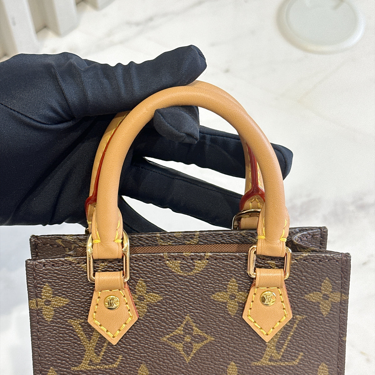 LV Monogram Petite Sac Plat