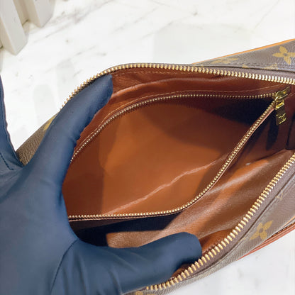 LV Monogram Trocadero 27