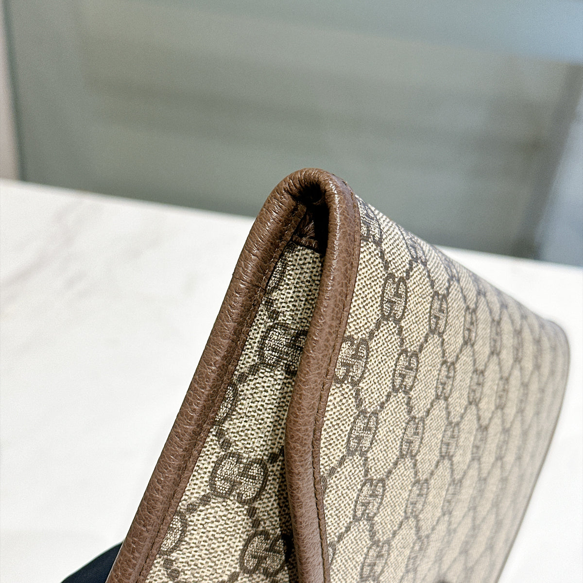 Gucci Neo Vintage GG Medium Messenger Bag