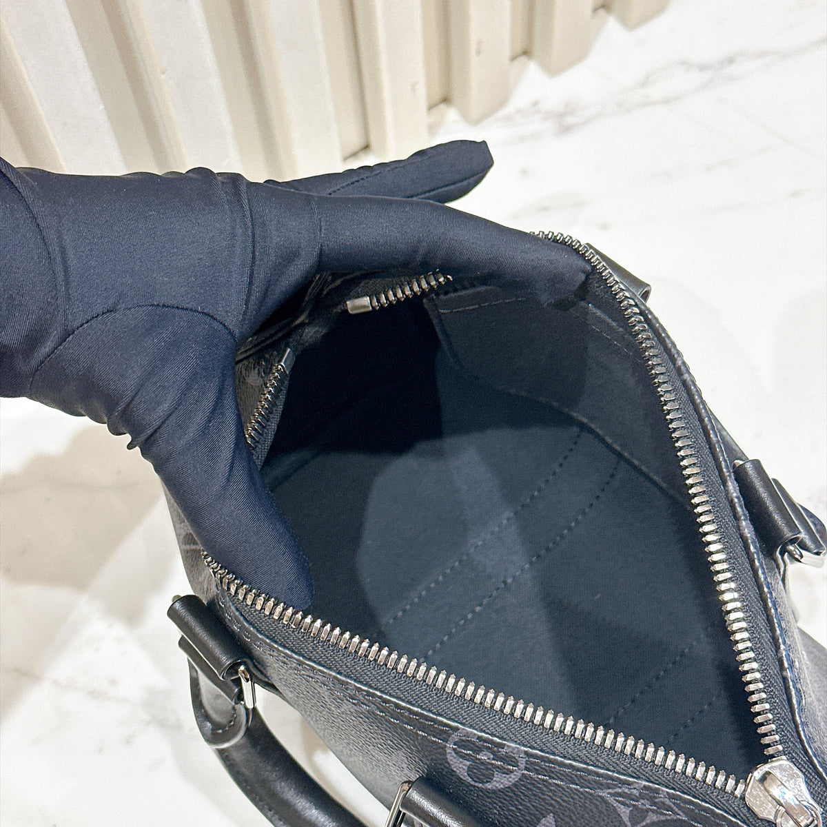 LV Keepall 25 in Monogram Eclipse