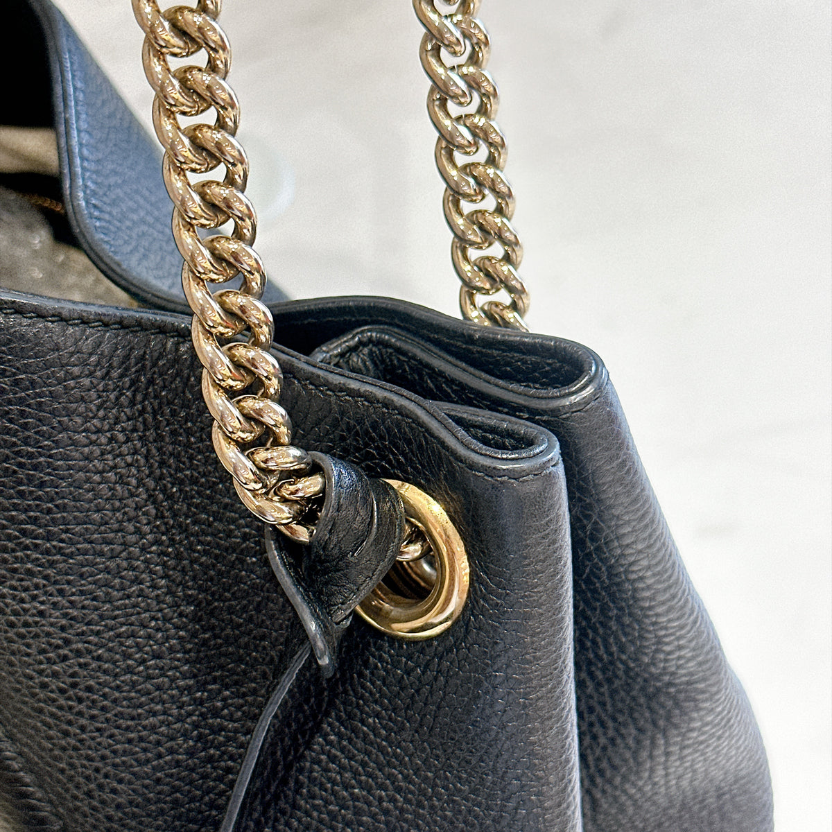 Gucci Soho Chain Shoulder Bag in Black