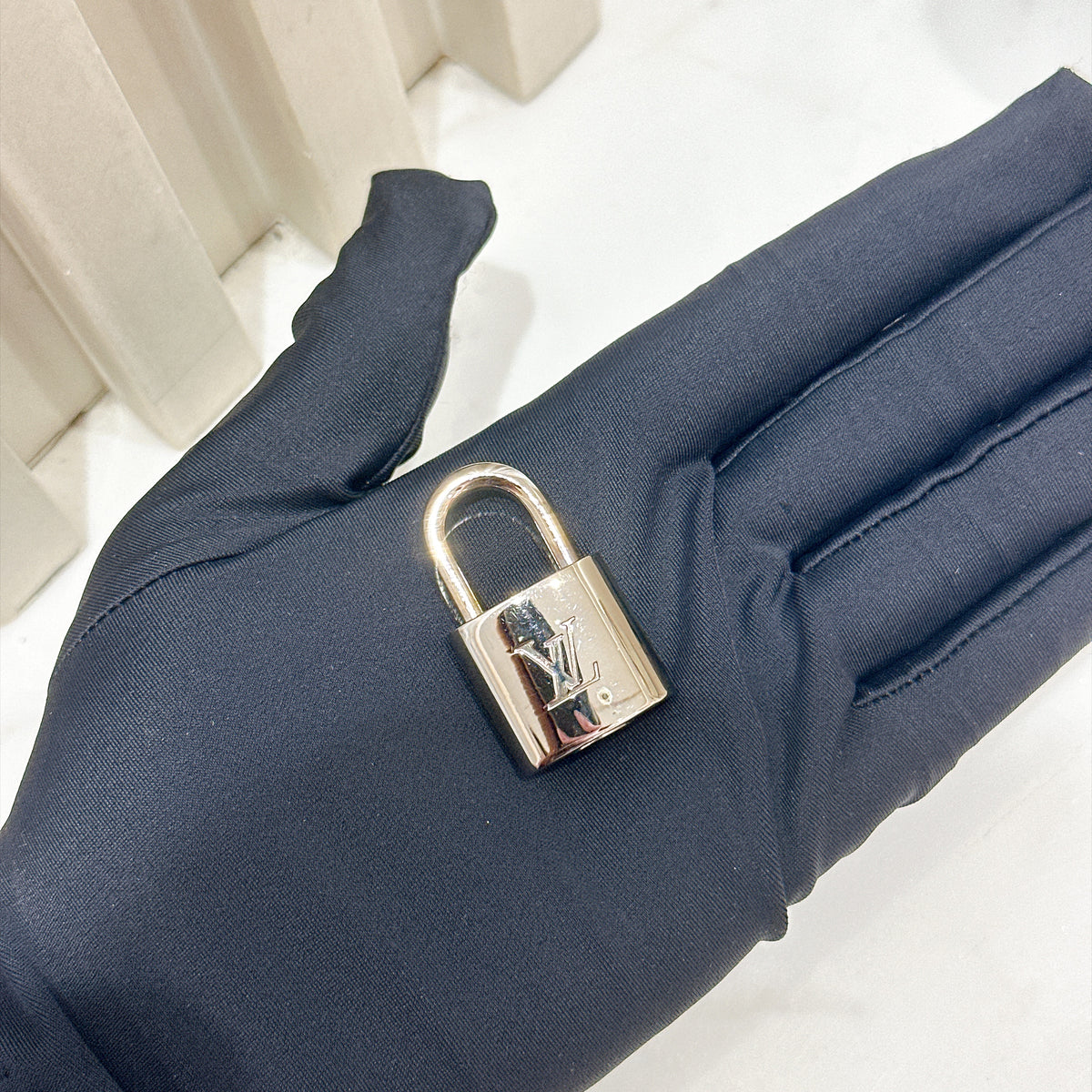 LV Pont Neuf Ivory GM