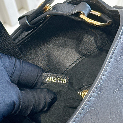 LV Very Hobo in Black Monogram